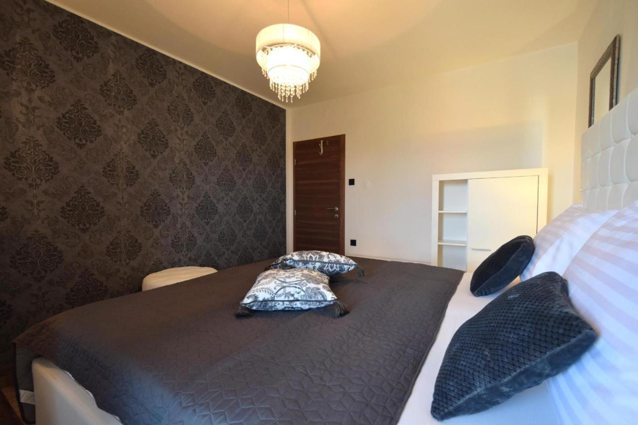 מאלינסקה Apartments Antonija מראה חיצוני תמונה