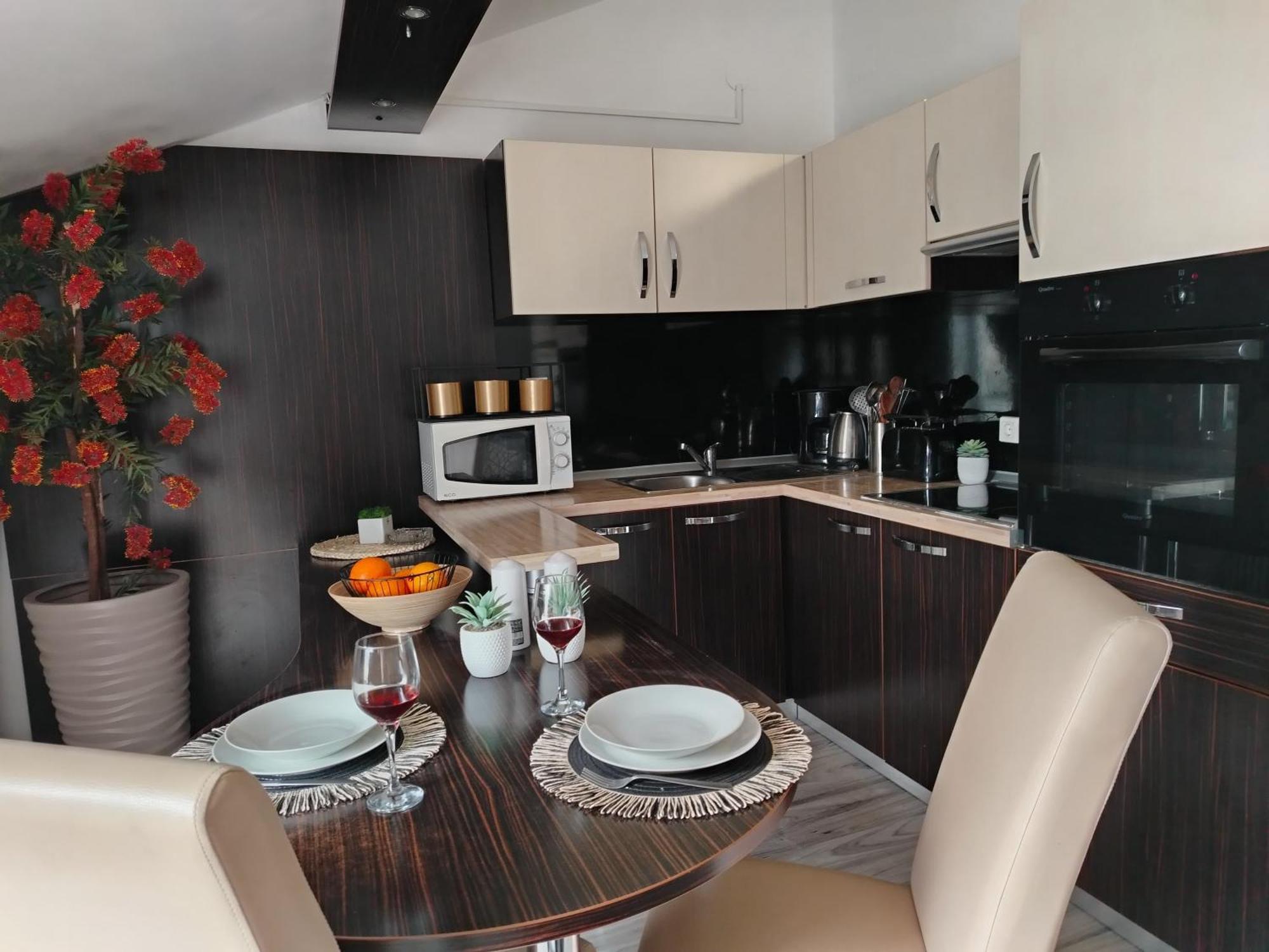 מאלינסקה Apartments Antonija מראה חיצוני תמונה