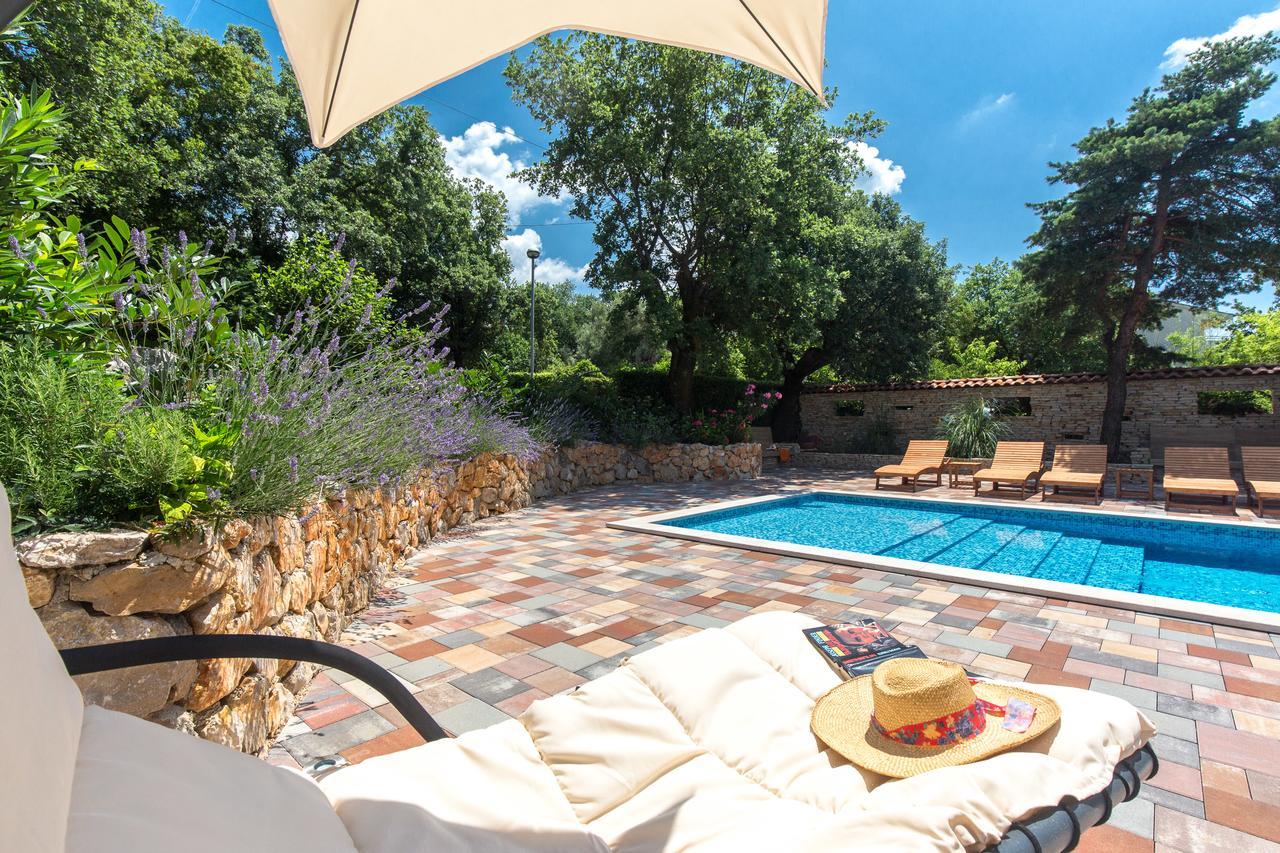 מאלינסקה Apartments Antonija מראה חיצוני תמונה
