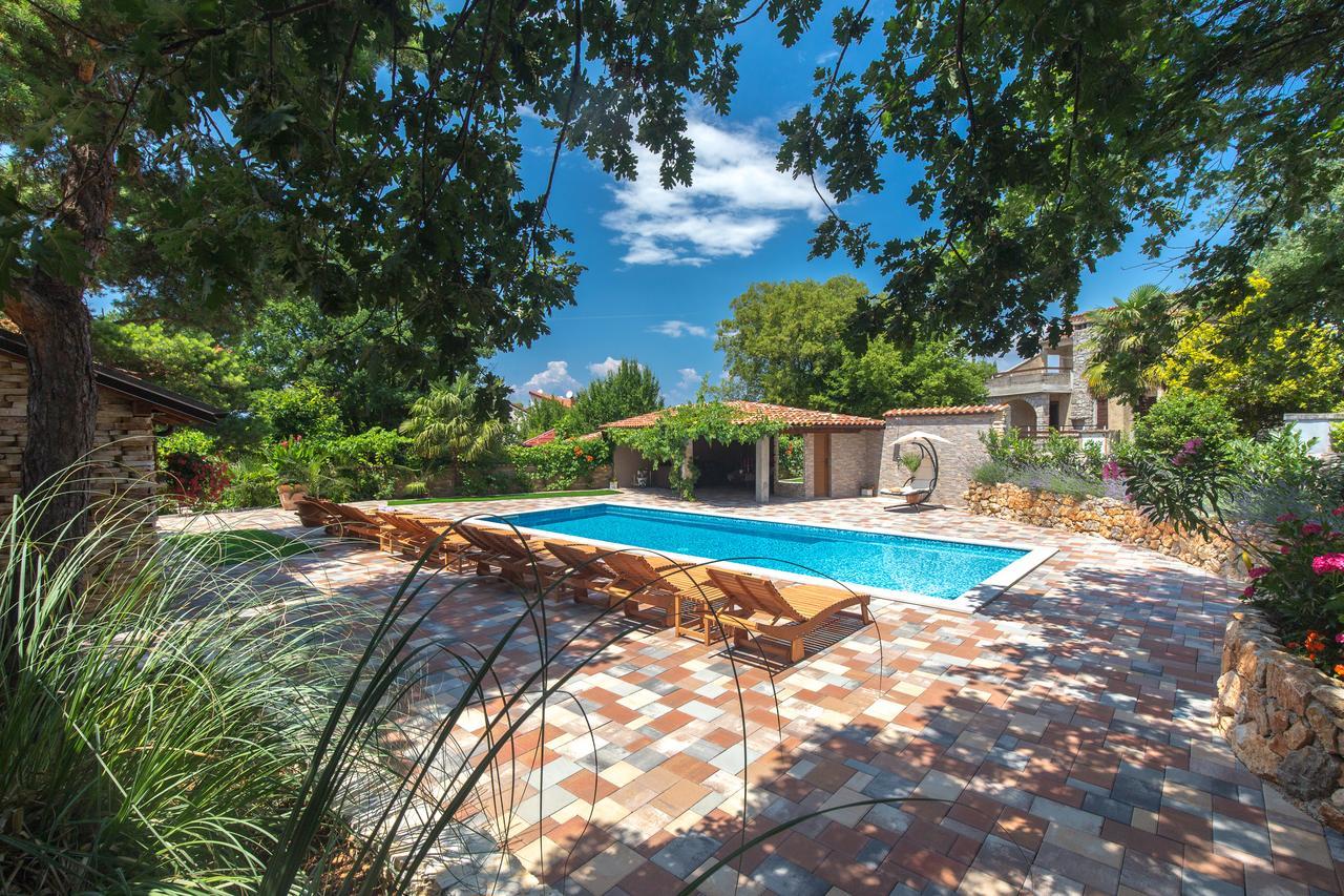 מאלינסקה Apartments Antonija מראה חיצוני תמונה