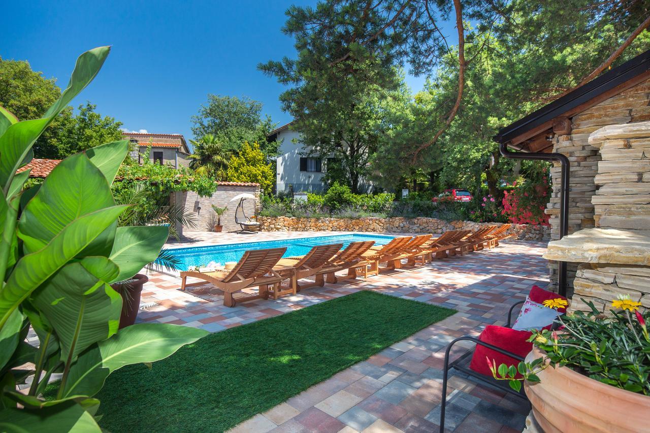מאלינסקה Apartments Antonija מראה חיצוני תמונה