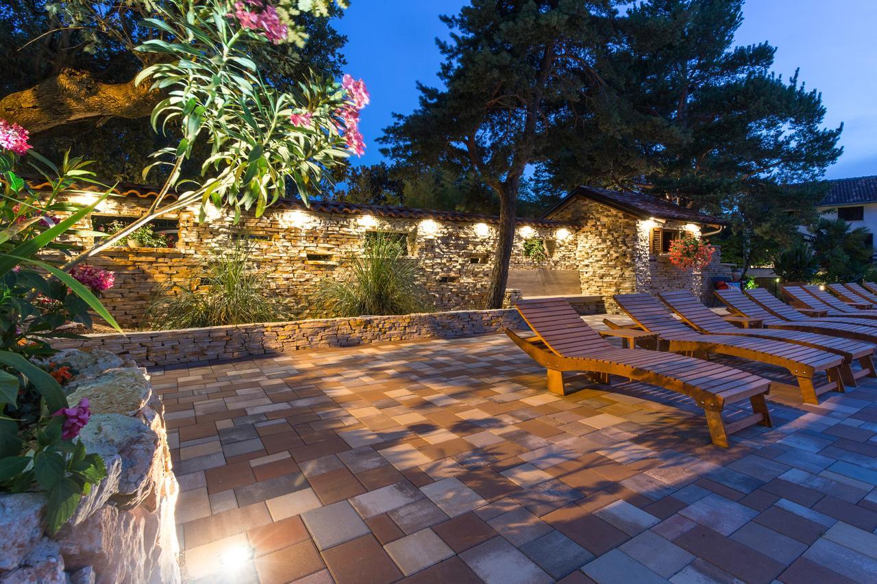 מאלינסקה Apartments Antonija מראה חיצוני תמונה